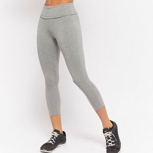 Athletic fold over capris!